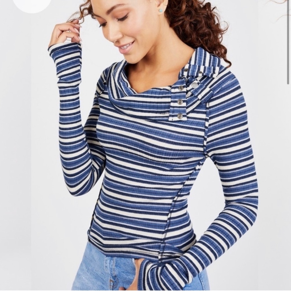 Blue Free People long sleeve shirt. Size XS